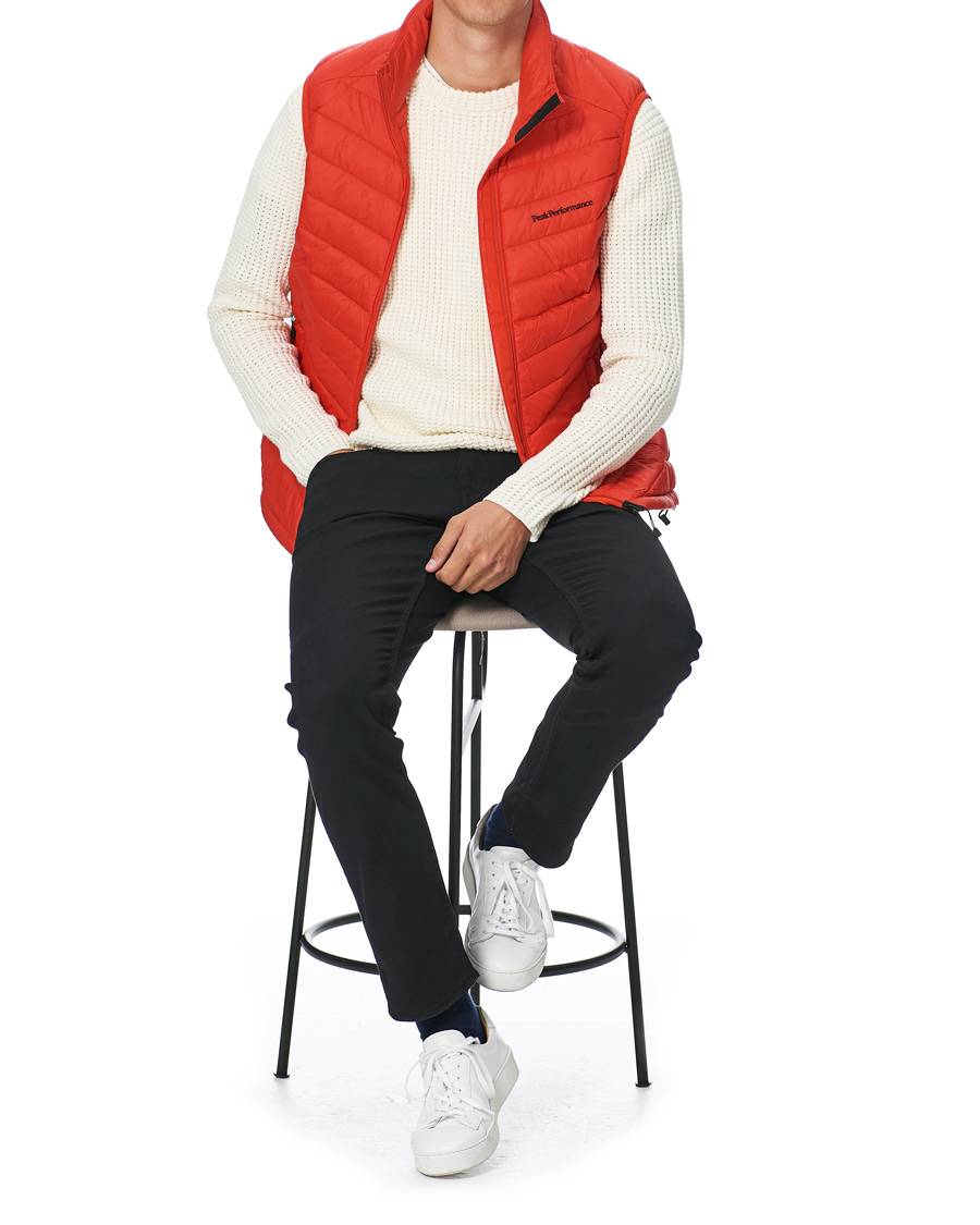Herr | Jackor | Peak Performance | Frost Down Vest Racing Red