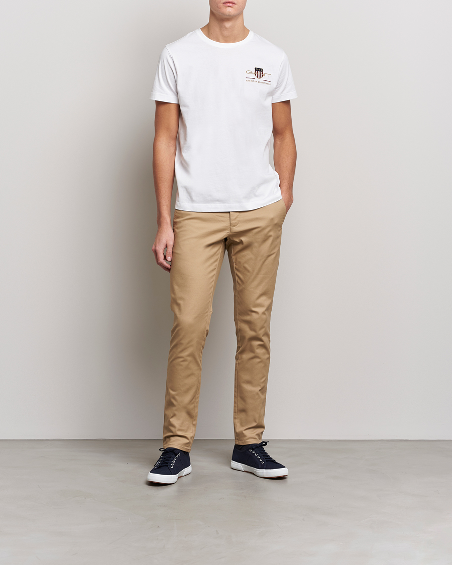 Herr | T-Shirts | GANT | Archive Shield Logo Crew Neck Tee White