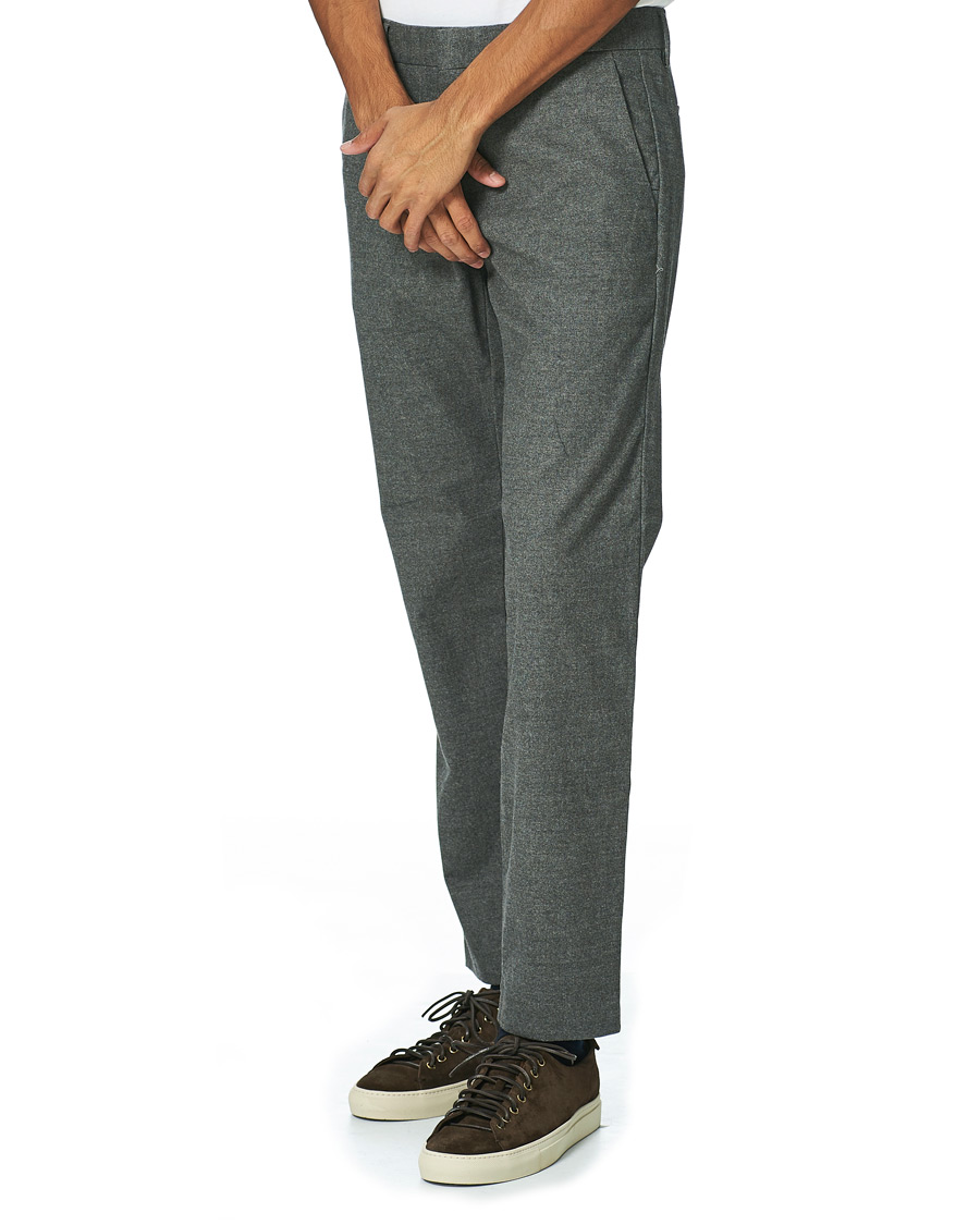 Herr | Byxor | NN07 | Theo Regular Fit Brushed Cotton Chinos Grey