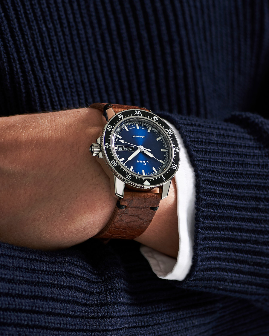 Herr | Fine watches | Sinn | 104 I B Pilot Watch 41mm Leather Strap Dark Blue