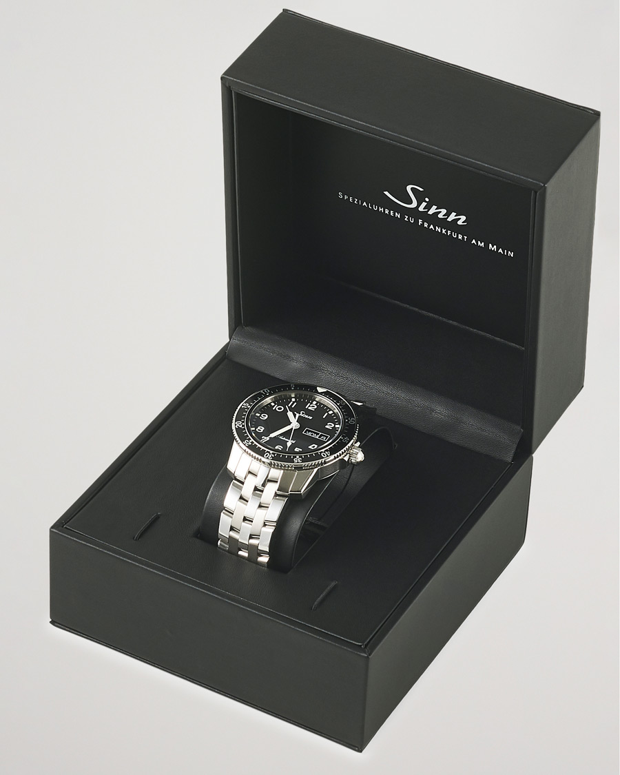 Herr | Sinn 104 A Pilot Watch 41mm Steel Link Black | Sinn | 104 A Pilot Watch 41mm Steel Link Black