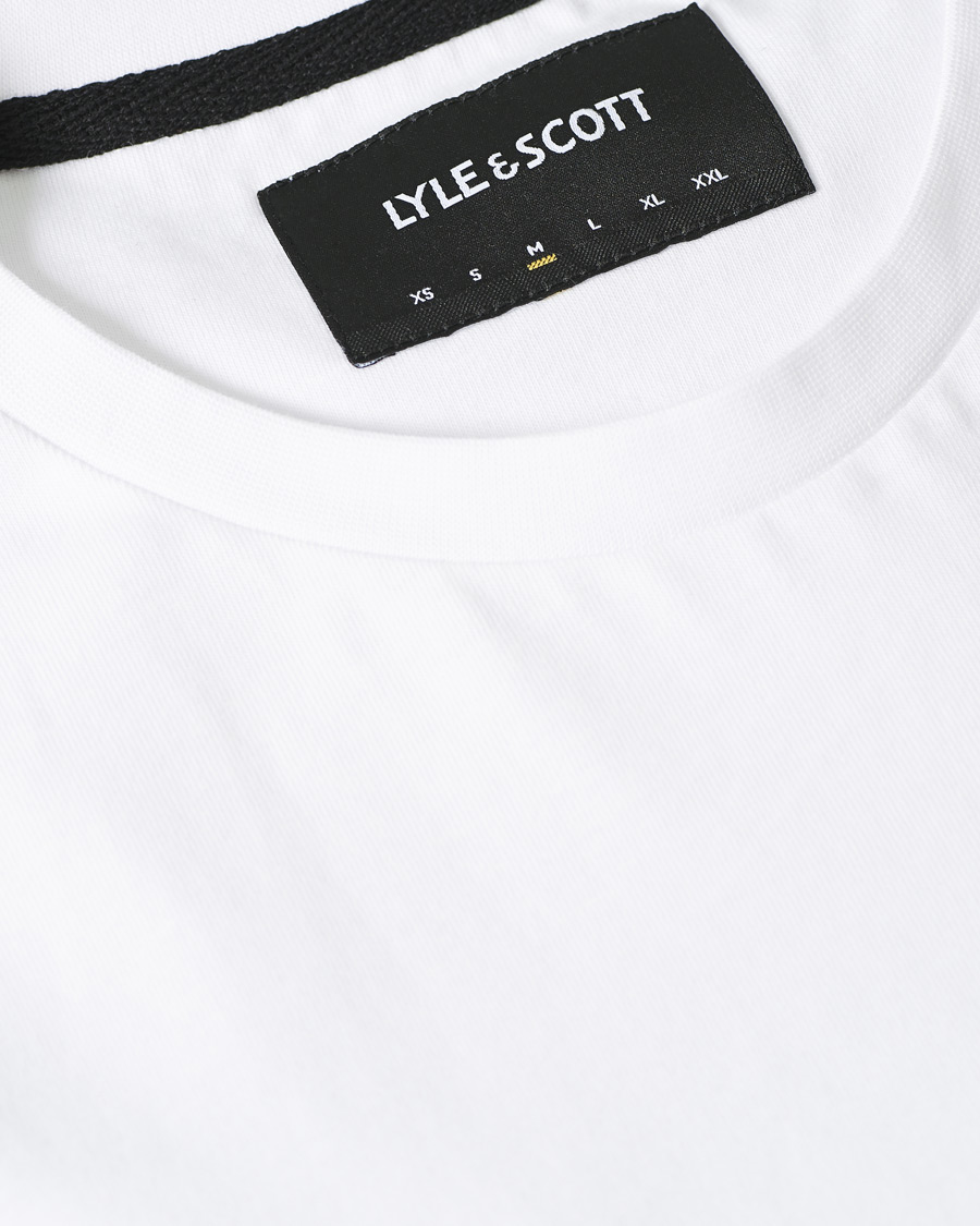Herr | T-Shirts | Lyle & Scott | Organic Cotton Contrast Pocket Tee White/Jet Black