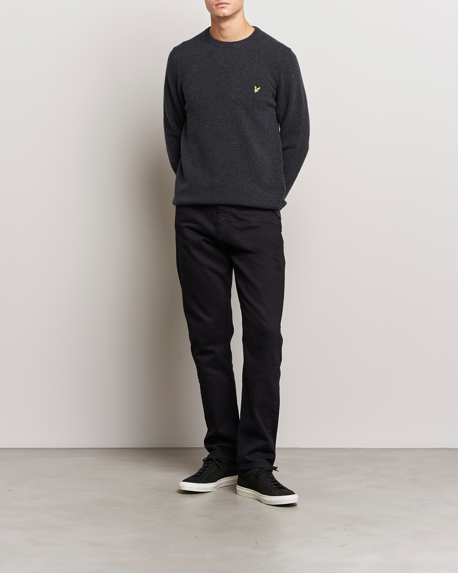 Herr | Tröjor | Lyle & Scott | Lambswool Crew Neck Pullover Charcoal Marl