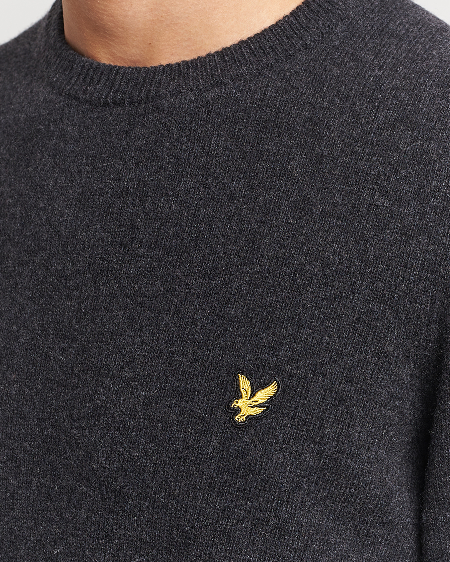 Herr | Tröjor | Lyle & Scott | Lambswool Crew Neck Pullover Charcoal Marl