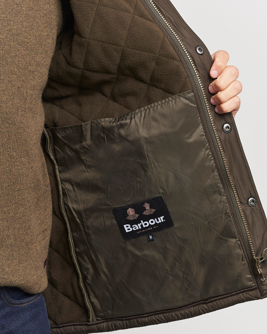 Herr | Jackor | Barbour Lifestyle | Powell Quilted Jacket Olive
