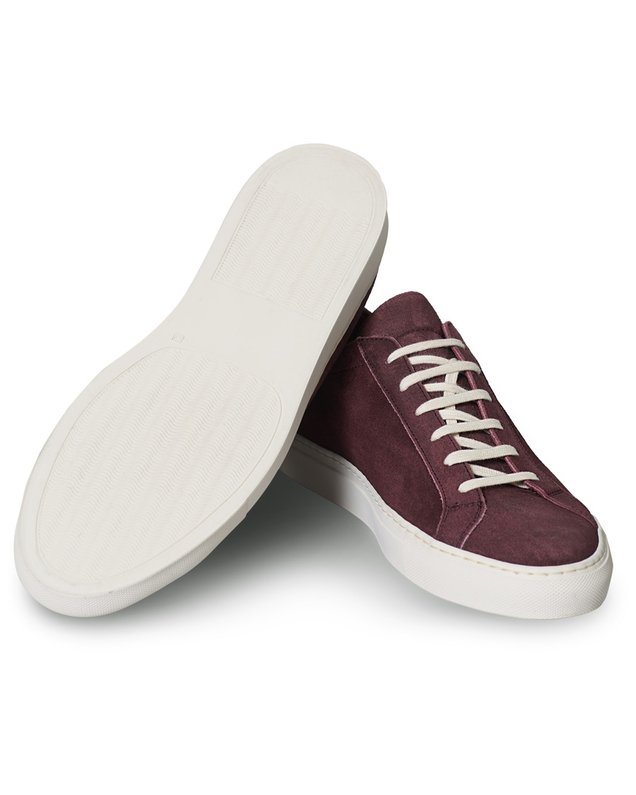 Herr | Common Projects Original Achilles Sneaker Bordeaux Waxed Suede | Common Projects | Original Achilles Sneaker Bordeaux Waxed Suede