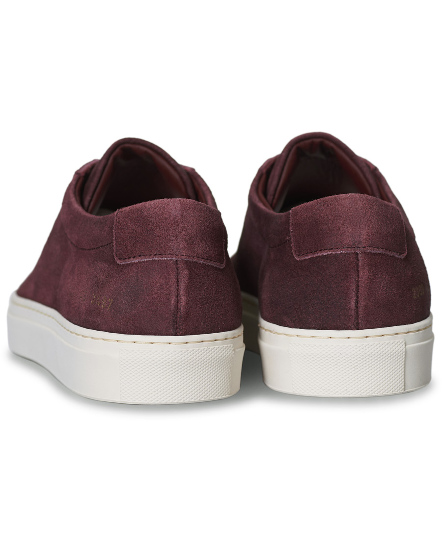 Herr | Common Projects Original Achilles Sneaker Bordeaux Waxed Suede | Common Projects | Original Achilles Sneaker Bordeaux Waxed Suede