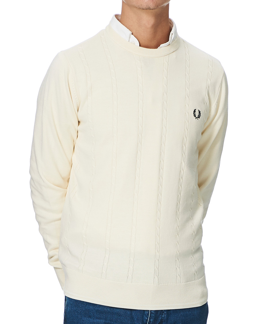 Herr | Tröjor | Fred Perry | Cable Knit Crew Neck Jumper Ecru