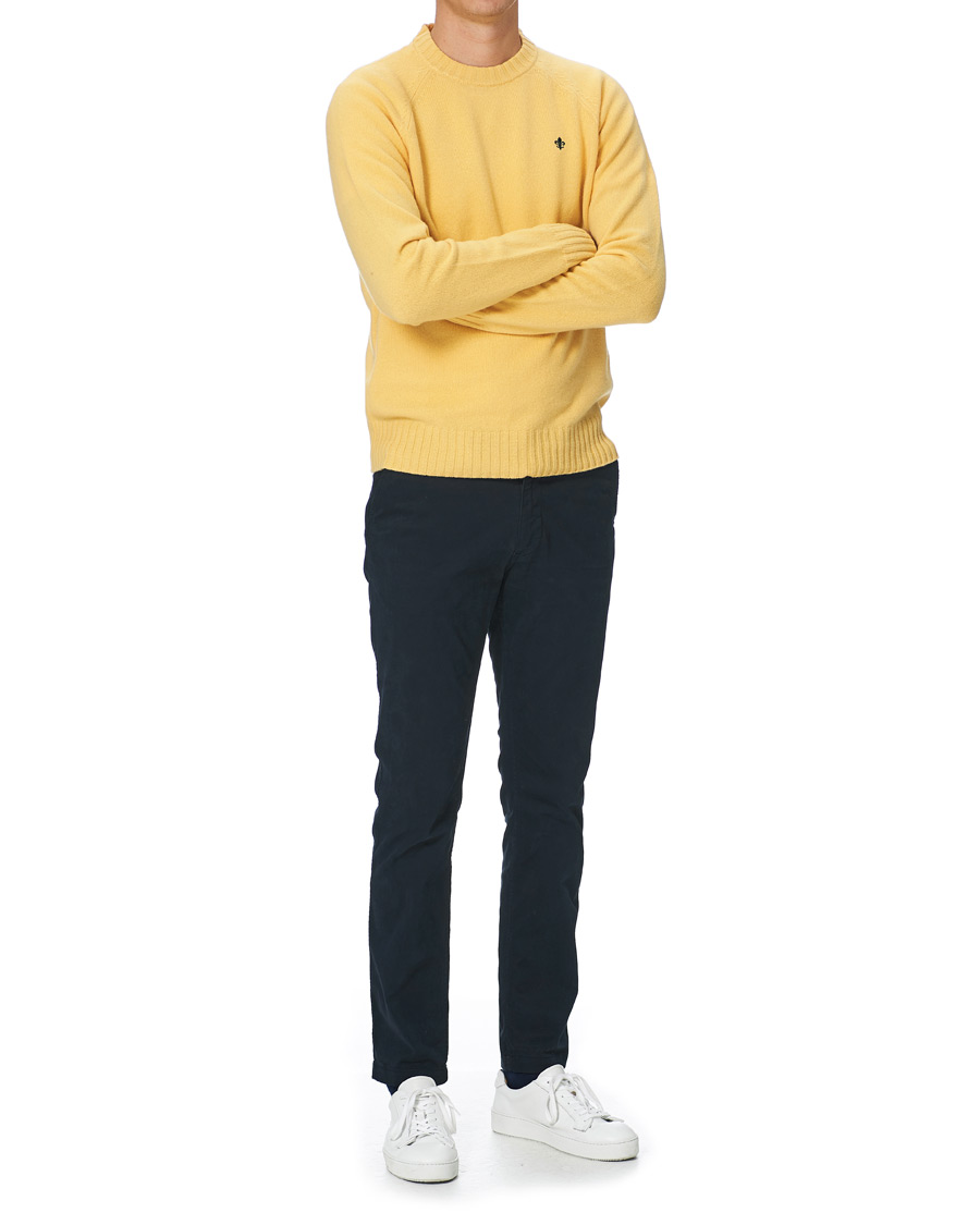 Herr | Tröjor | Morris | Lambswool Knitted Crew Neck Yellow