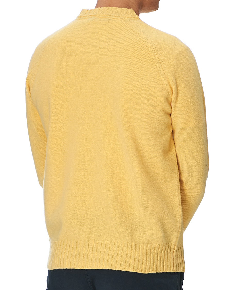 Herr | Tröjor | Morris | Lambswool Knitted Crew Neck Yellow