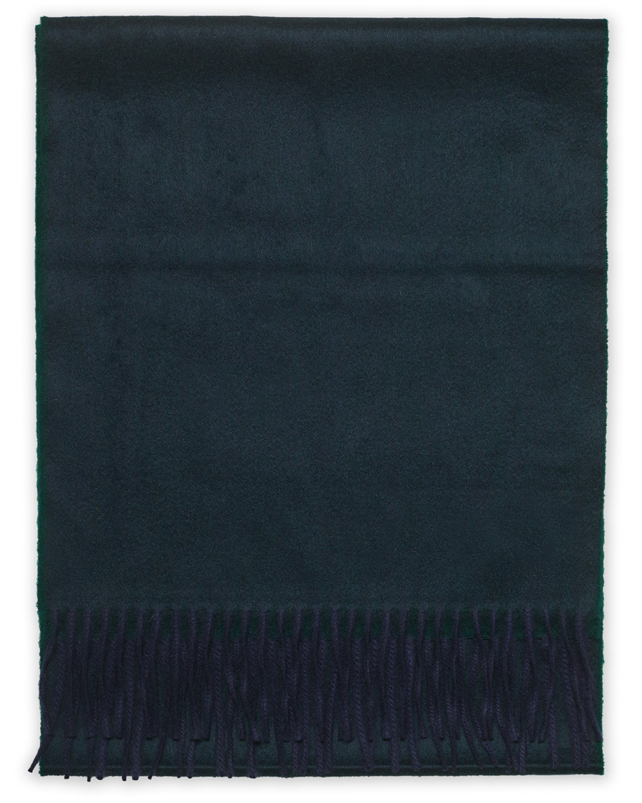 Herr | Begg & Co Arran Reversible Cashmere Scarf Navy/Tartan Green | Begg & Co | Arran Reversible Cashmere Scarf Navy/Tartan Green