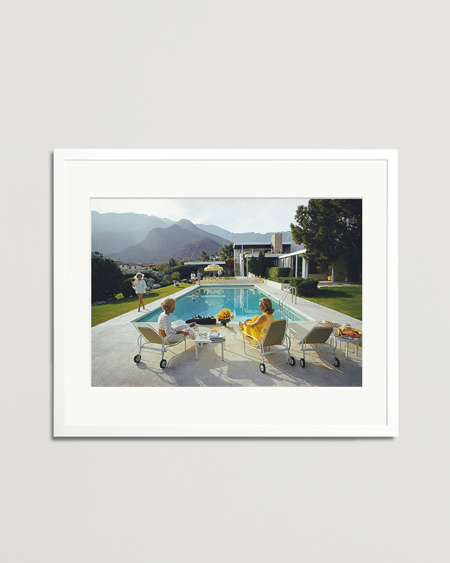 Herr | | Sonic Editions | Framed Slim Aarons Poolside Gossip