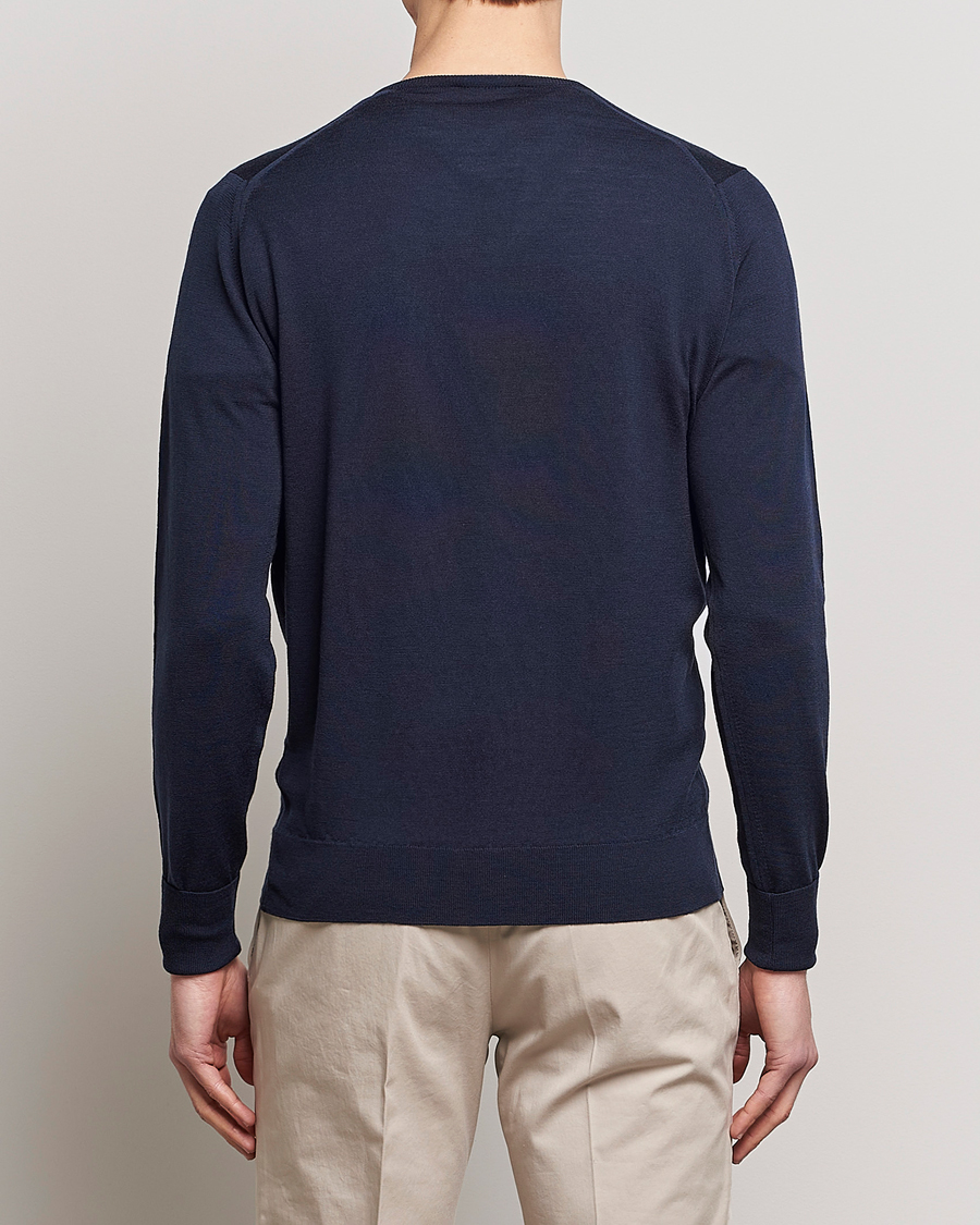 Herr | Tröjor | John Smedley | Bobby Extra Fine Merino V-Neck Pullover Midnight