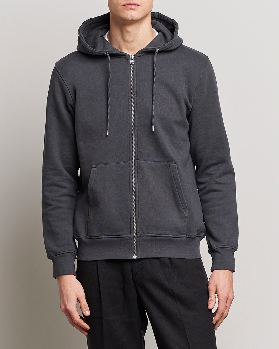 Herr | För mer medvetna val | Colorful Standard | Classic Organic Full Zip Hood Lava Grey