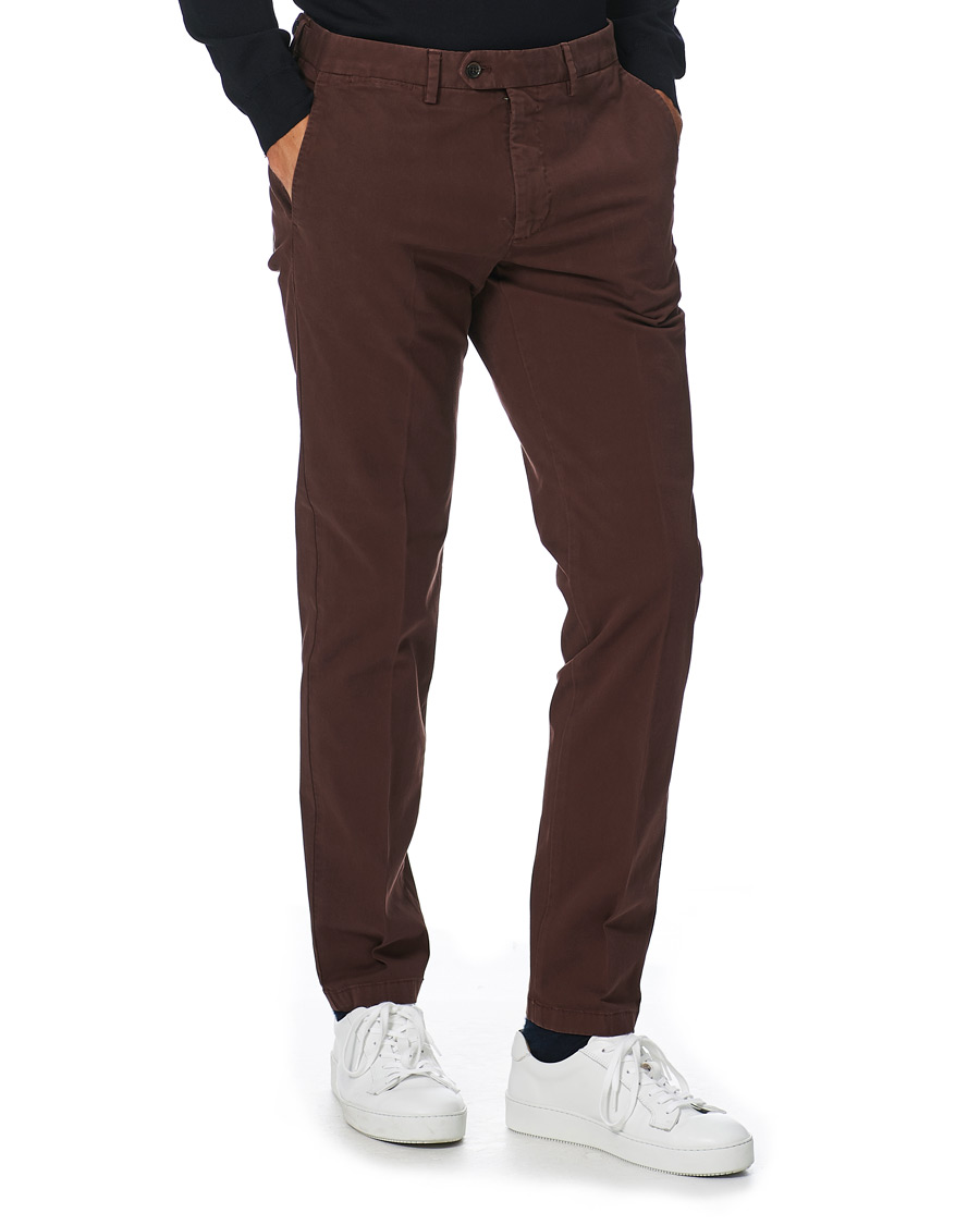 Herr | Byxor | Oscar Jacobson | Danwick Side Adjusters Chino Burgundy