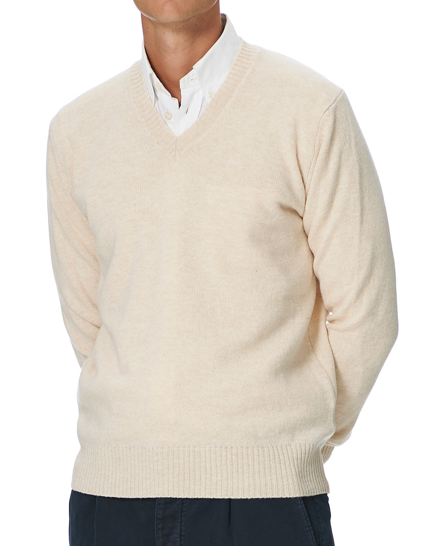 Herr | Tröjor | Oscar Jacobson | Lionel Heavy Wool V-Neck Creme