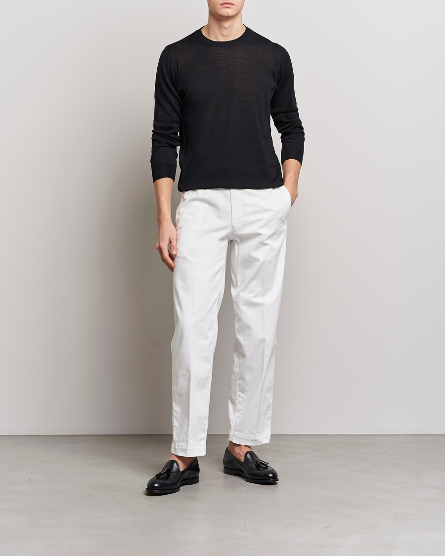 Herr | Tröjor | Oscar Jacobson | Custer Extra Fine Merino Crew Neck Black