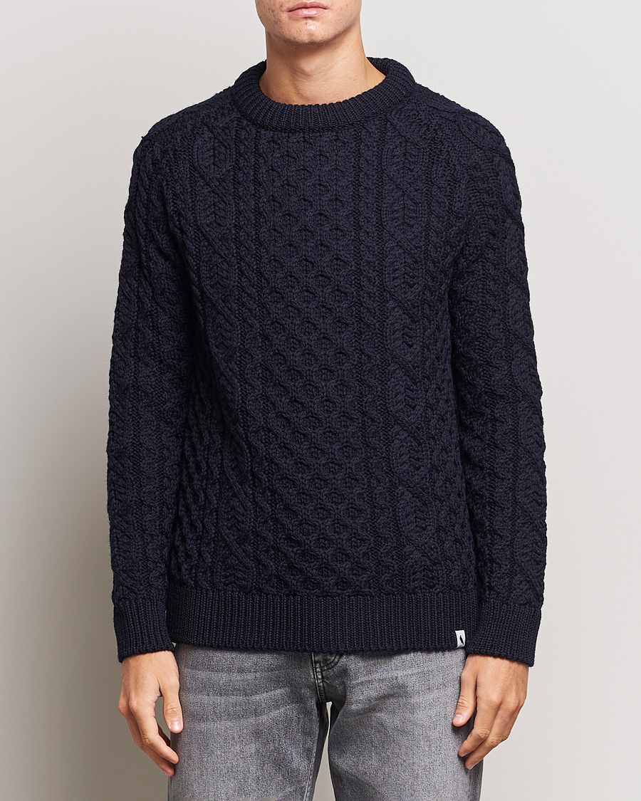 Herr | Tröjor | Peregrine | Hudson Wool Aran Knitted Jumper Navy