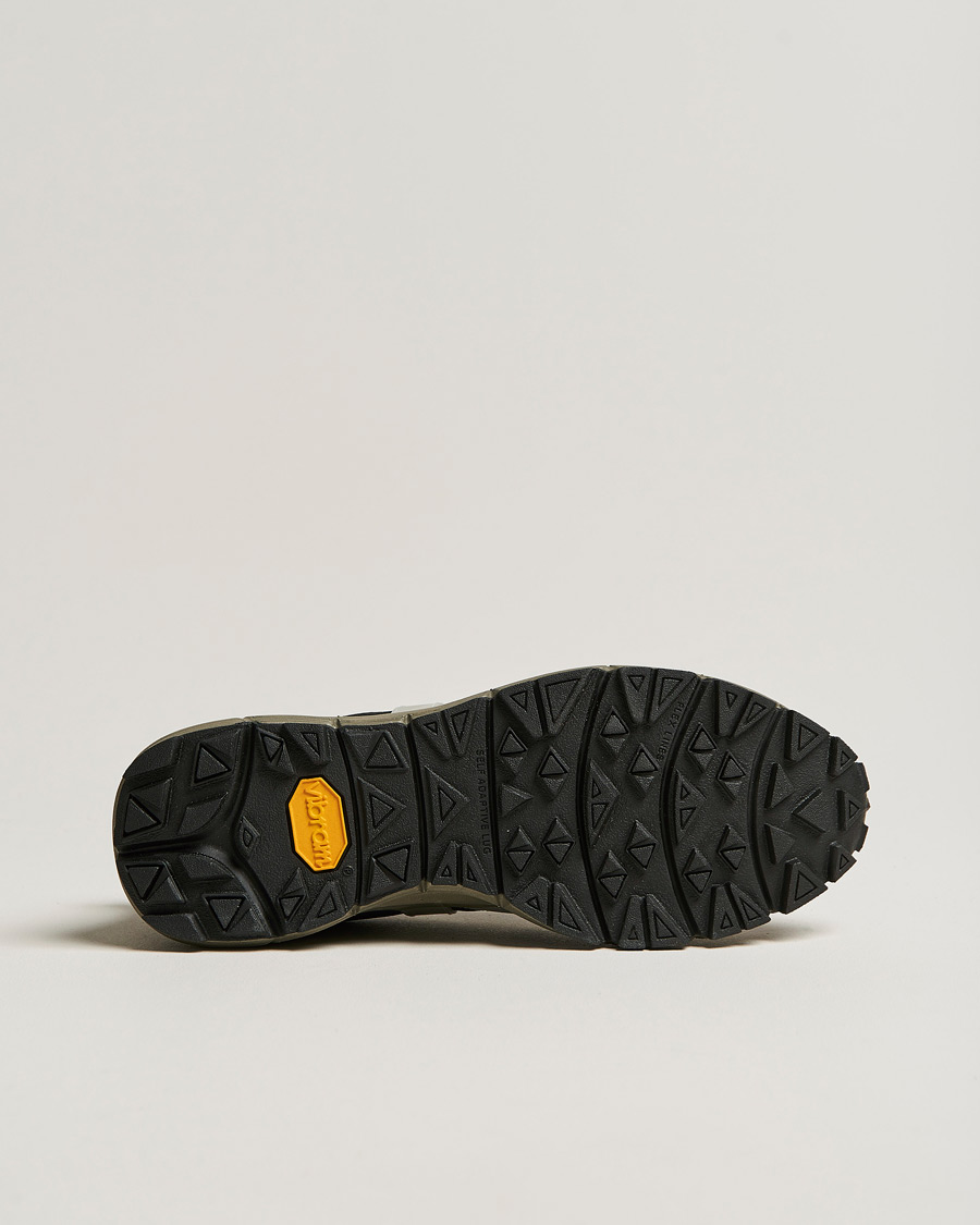 Herr | Veja Dekkan Vibram Running Sneaker Black Oxford/Grey Tonic | Veja | Dekkan Vibram Running Sneaker Black Oxford/Grey Tonic