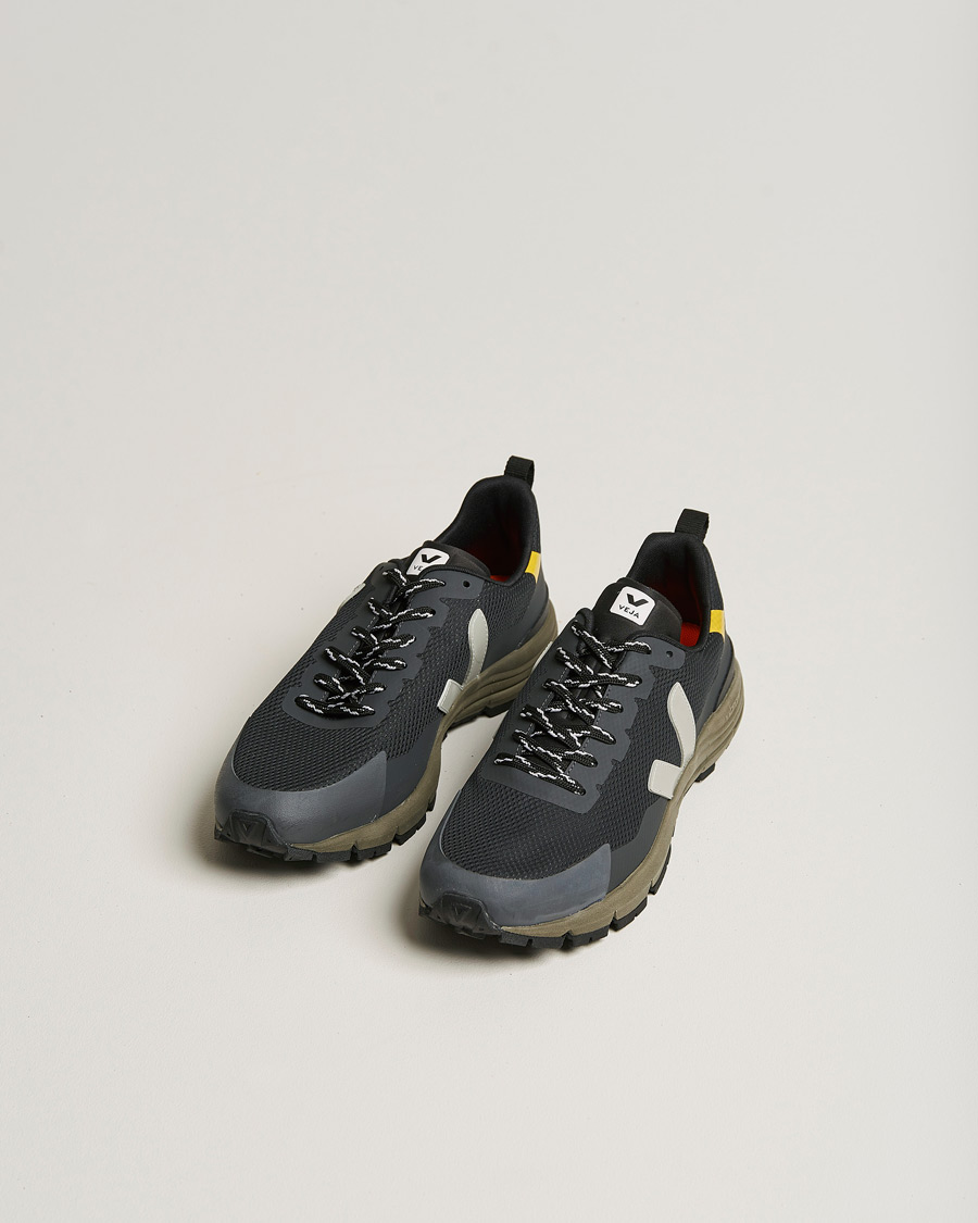 Herr | Contemporary Creators | Veja | Dekkan Vibram Running Sneaker Black/Oxford Grey Tonic