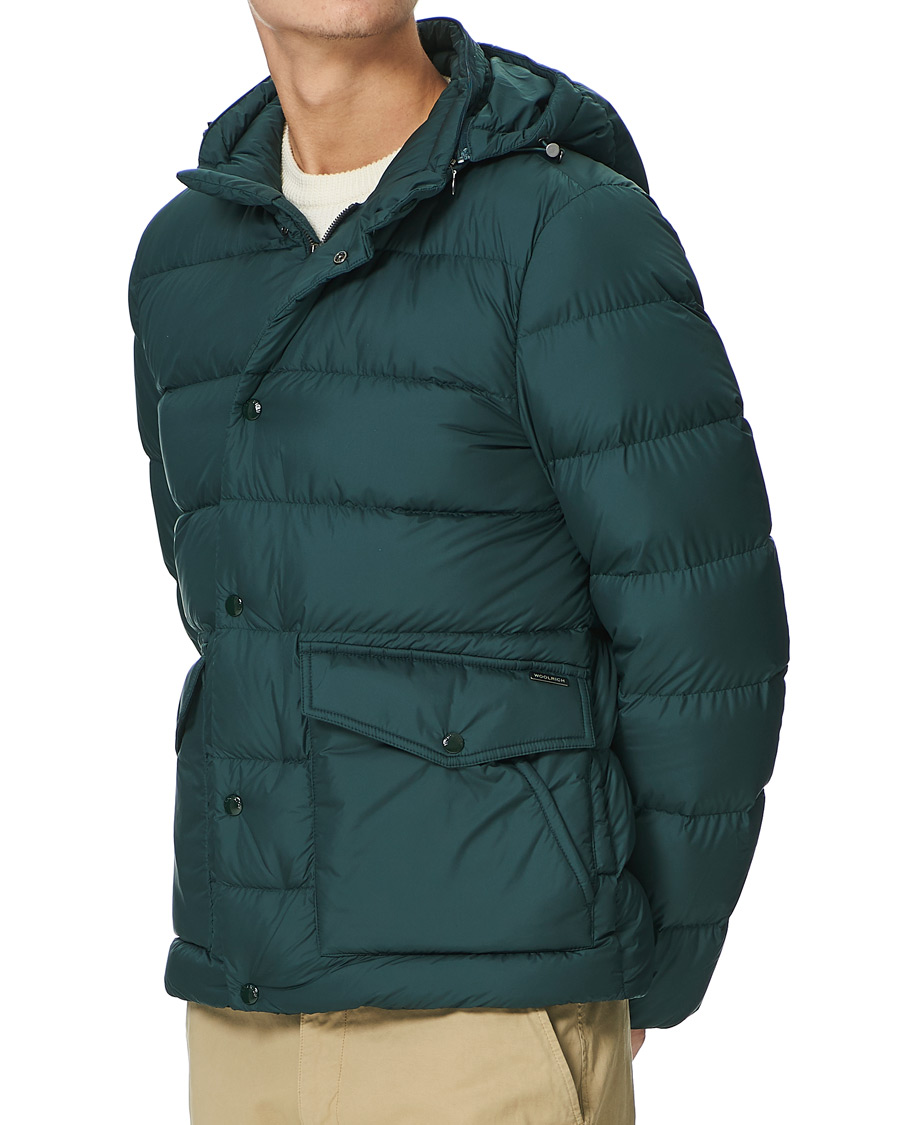 Herr | Jackor | Woolrich | Sierra Hooded Puffer Jacket Stand
