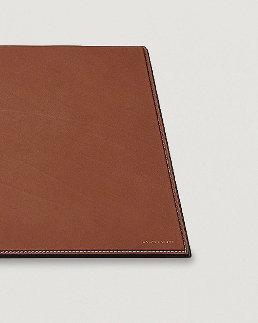 Herr | World of Ralph Lauren | Ralph Lauren Home | Brennan Small Leather Desk Blotter Saddle Brown