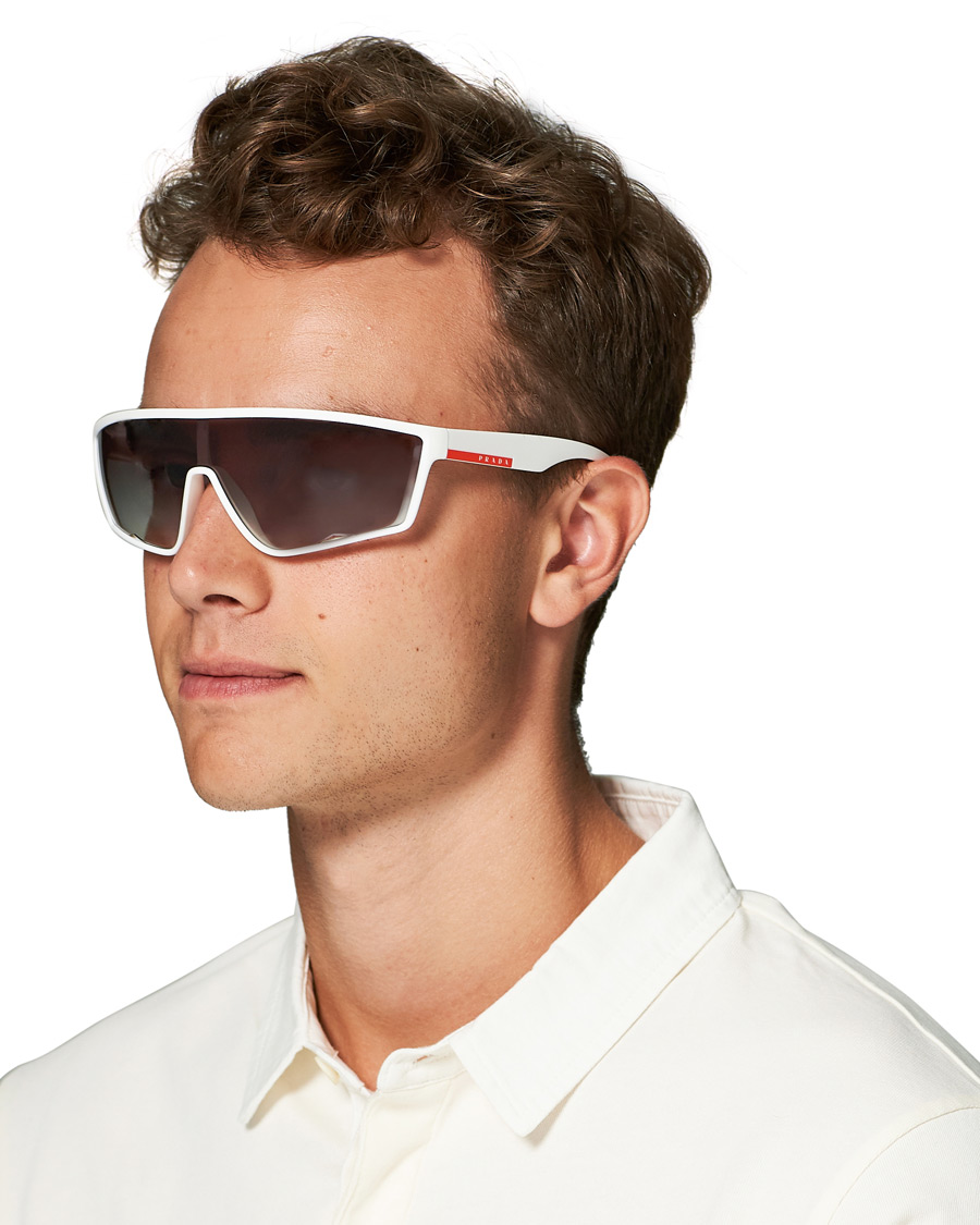 Herr | Prada Linea Rossa 0PS 09US Active Sunglasses White/Mirror | Prada Linea Rossa | 0PS 09US Active Sunglasses White/Mirror