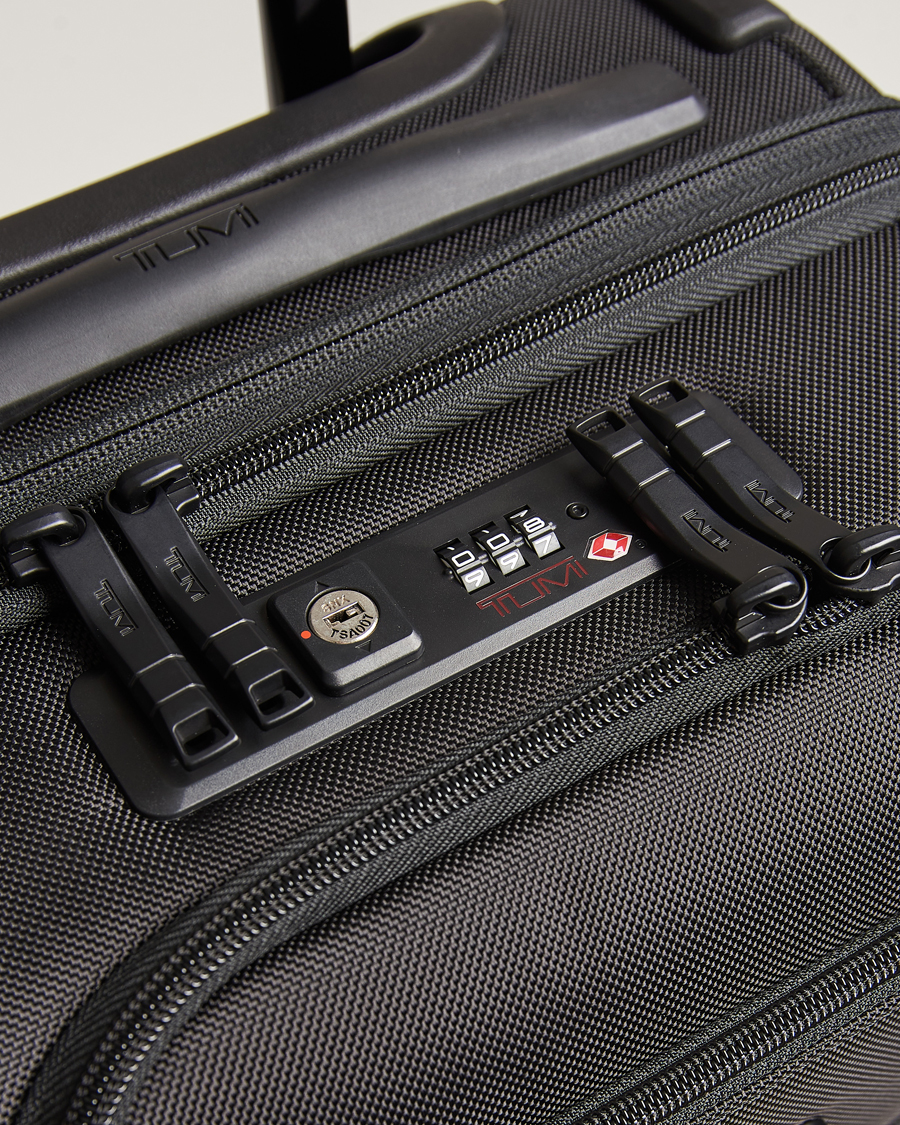 Herr | Väskor | TUMI | International Dual Access 4 Wheeled Carry-On Black