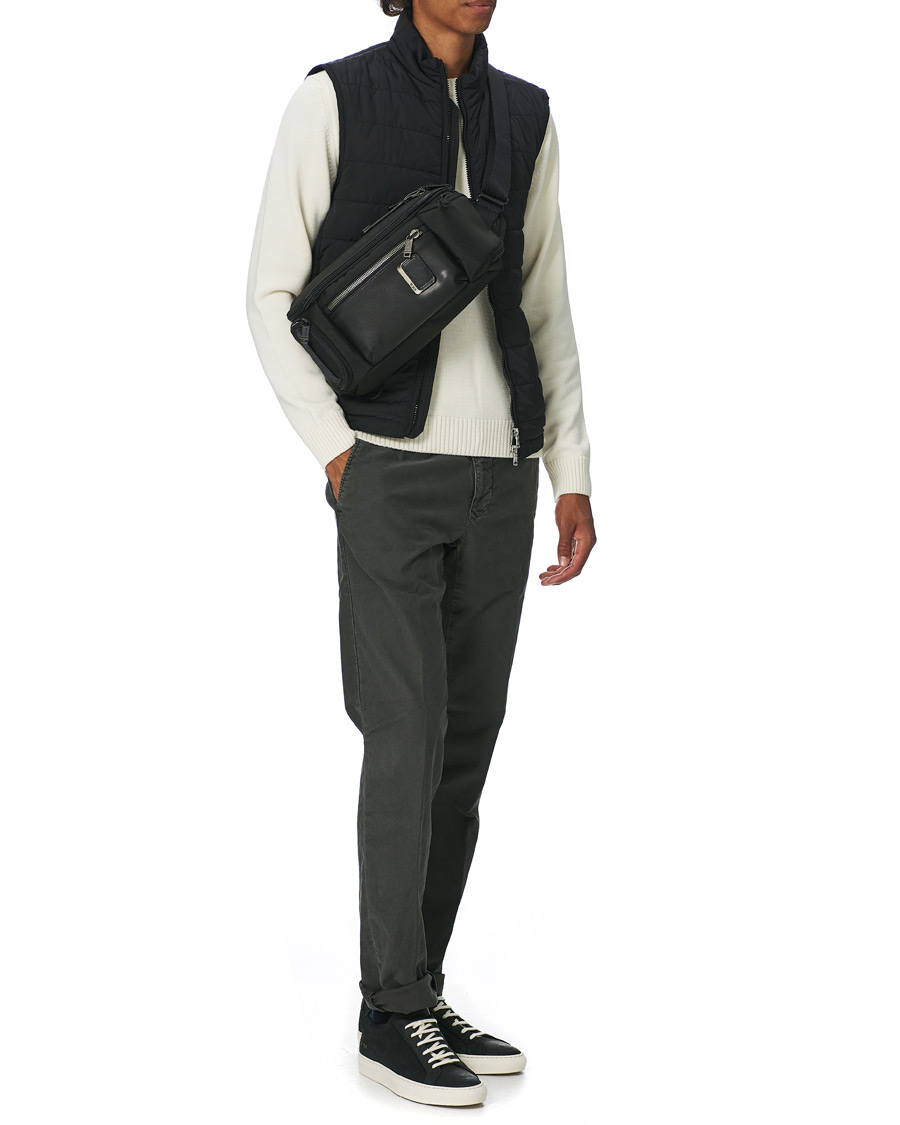 Herr | TUMI Alpha Bravo Kelley Sling Bag Black | TUMI | Alpha Bravo Kelley Sling Bag Black