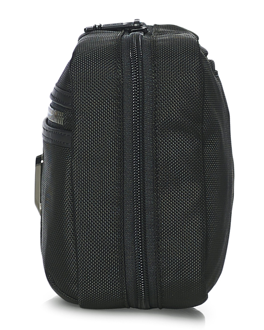 Herr | TUMI Alpha Bravo Reno Travel Kit Black | TUMI | Alpha Bravo Reno Travel Kit Black