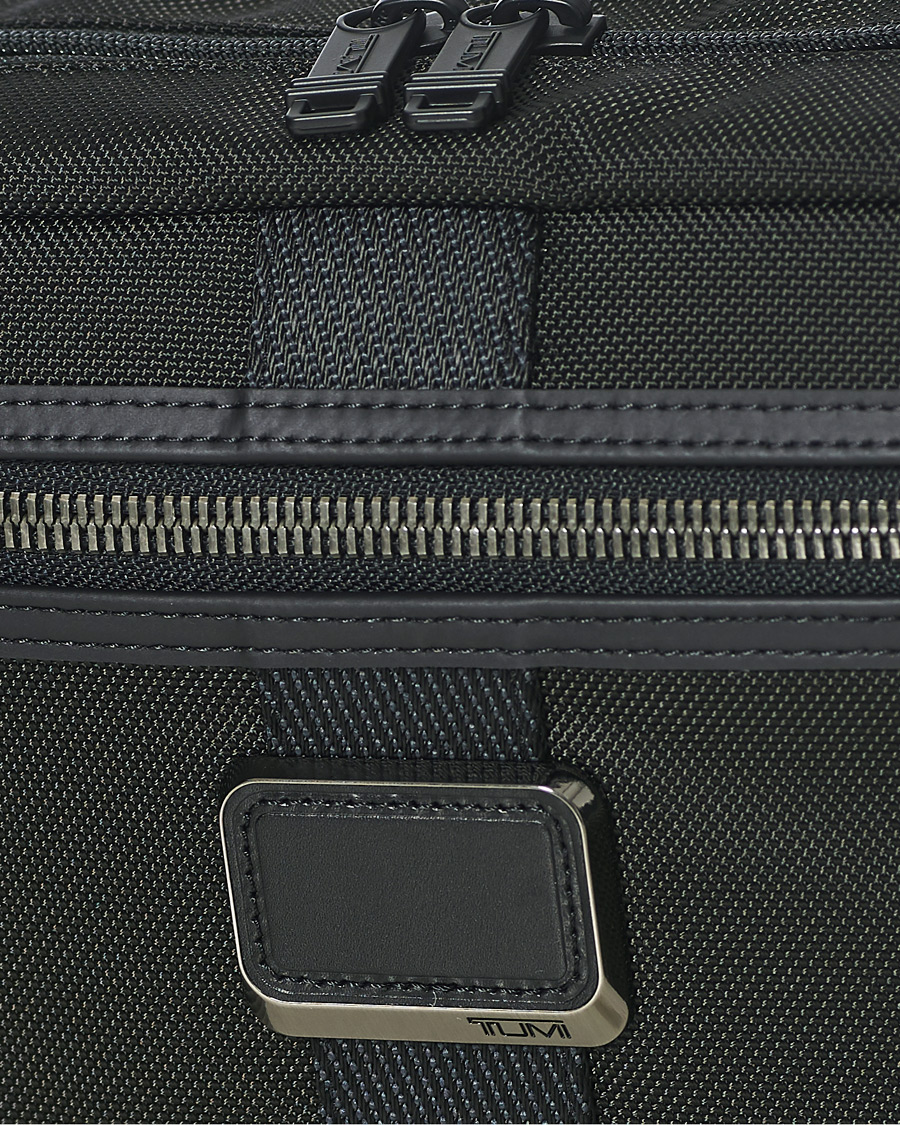 Herr | TUMI Alpha Bravo Reno Travel Kit Black | TUMI | Alpha Bravo Reno Travel Kit Black