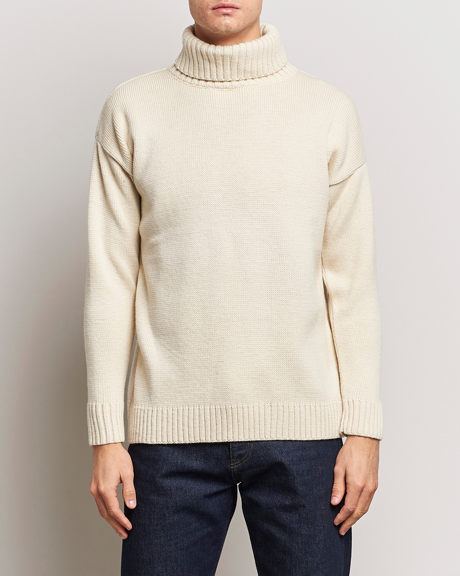 Herr | Polotröjor | Gloverall | Submariner Chunky Wool Roll Neck Ecru