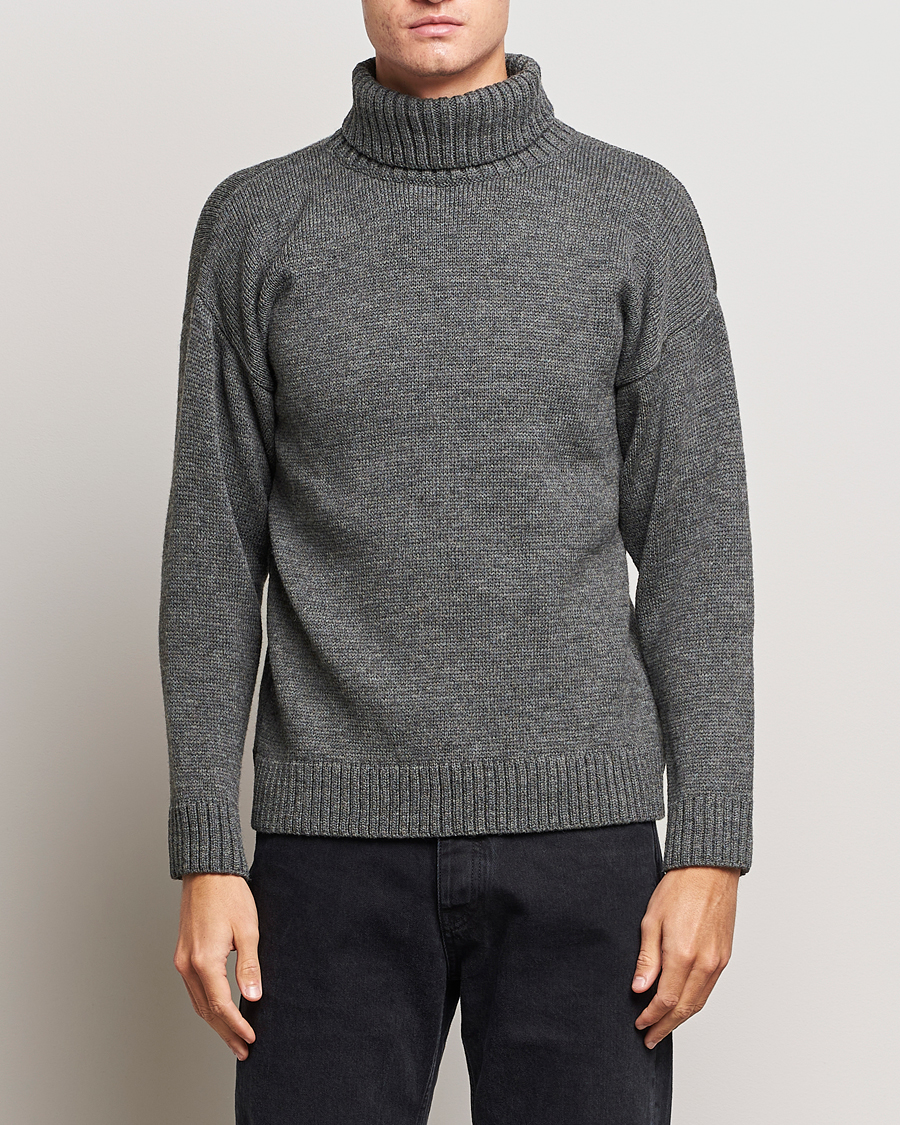 Herr | Tröjor | Gloverall | Submariner Chunky Wool Rollneck Grey