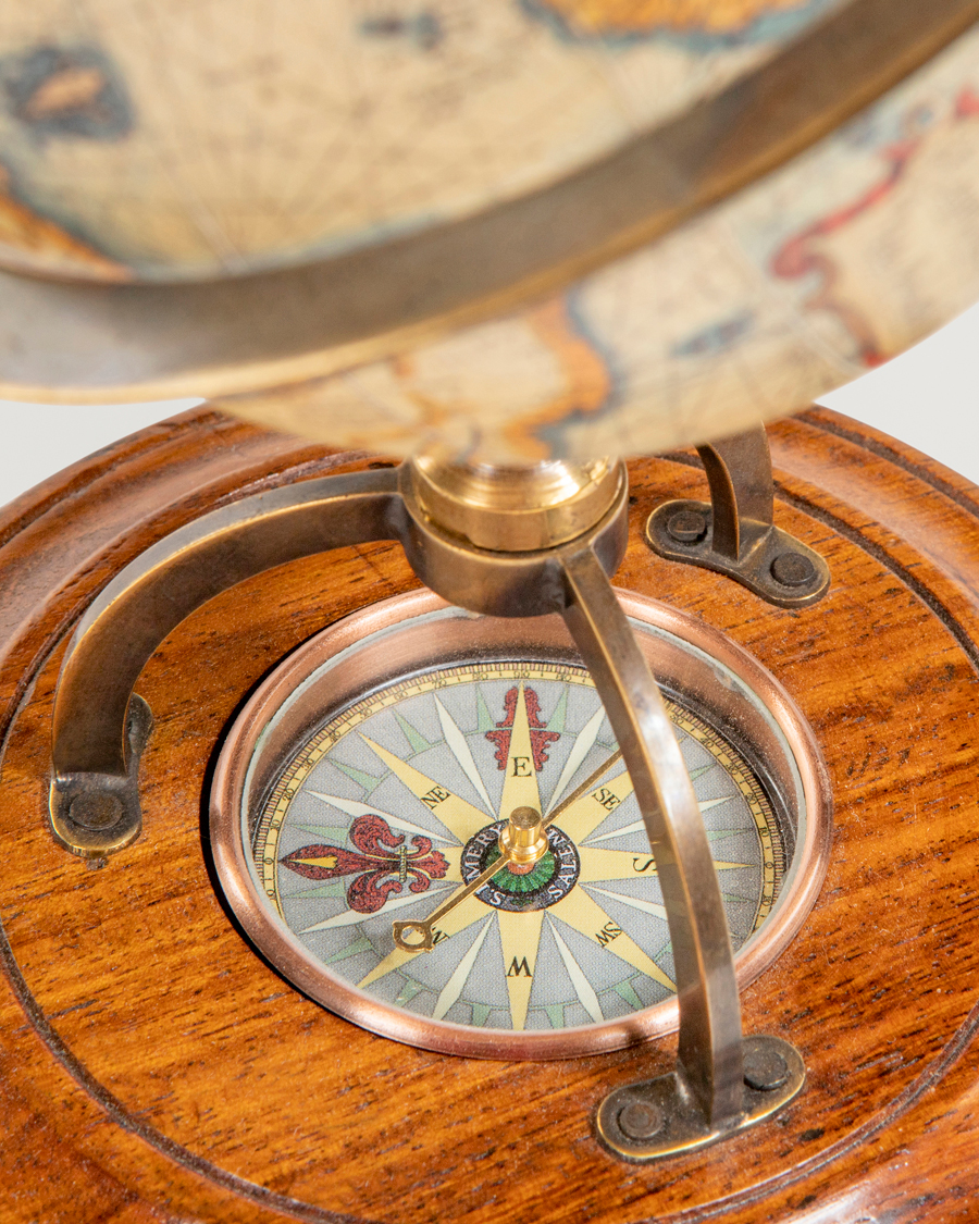 Herr | Dekoration | Authentic Models | Terrestrial Globe With Compass