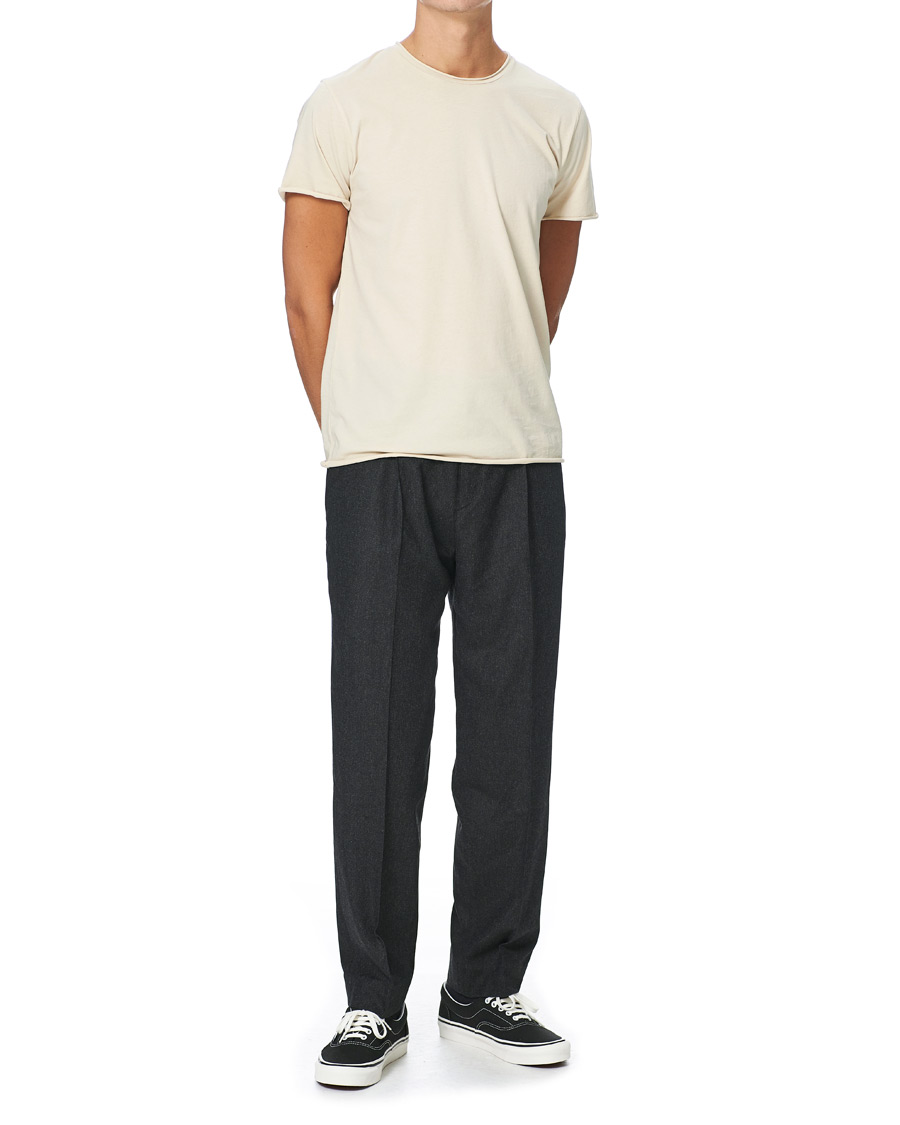 Herr | T-Shirts | Filippa K | Roll Neck Tee Soft Beige