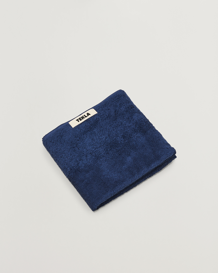 Herr | Textilier | Tekla | Organic Terry Hand Towel Navy