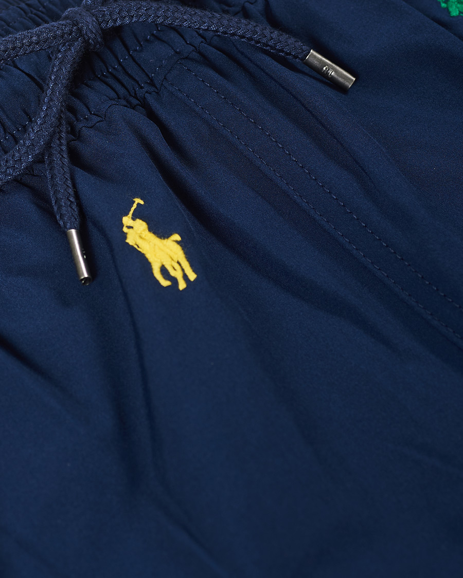 Herr | Badbyxor | Polo Ralph Lauren | Traveller Printer Pony Swim Shorts Newport Navy