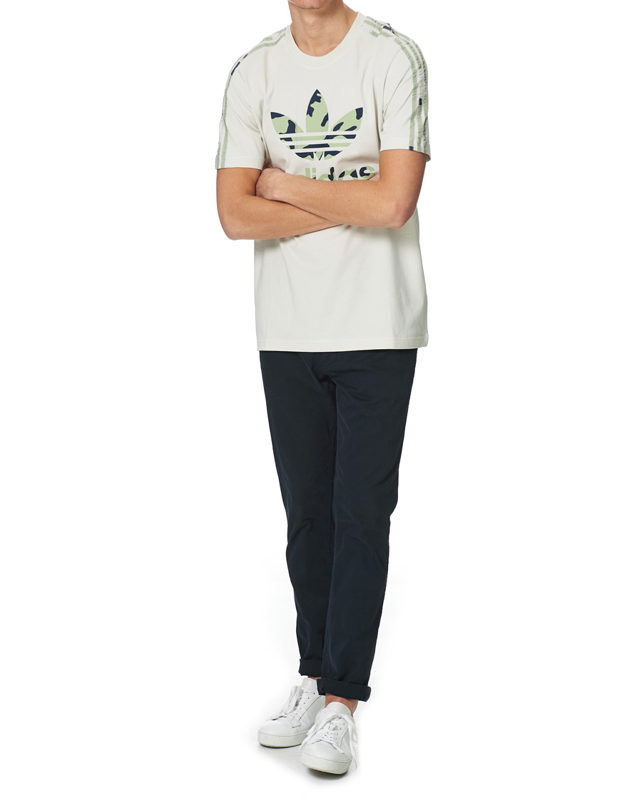 Herr | T-Shirts | adidas Originals | Camo Infill Tee White