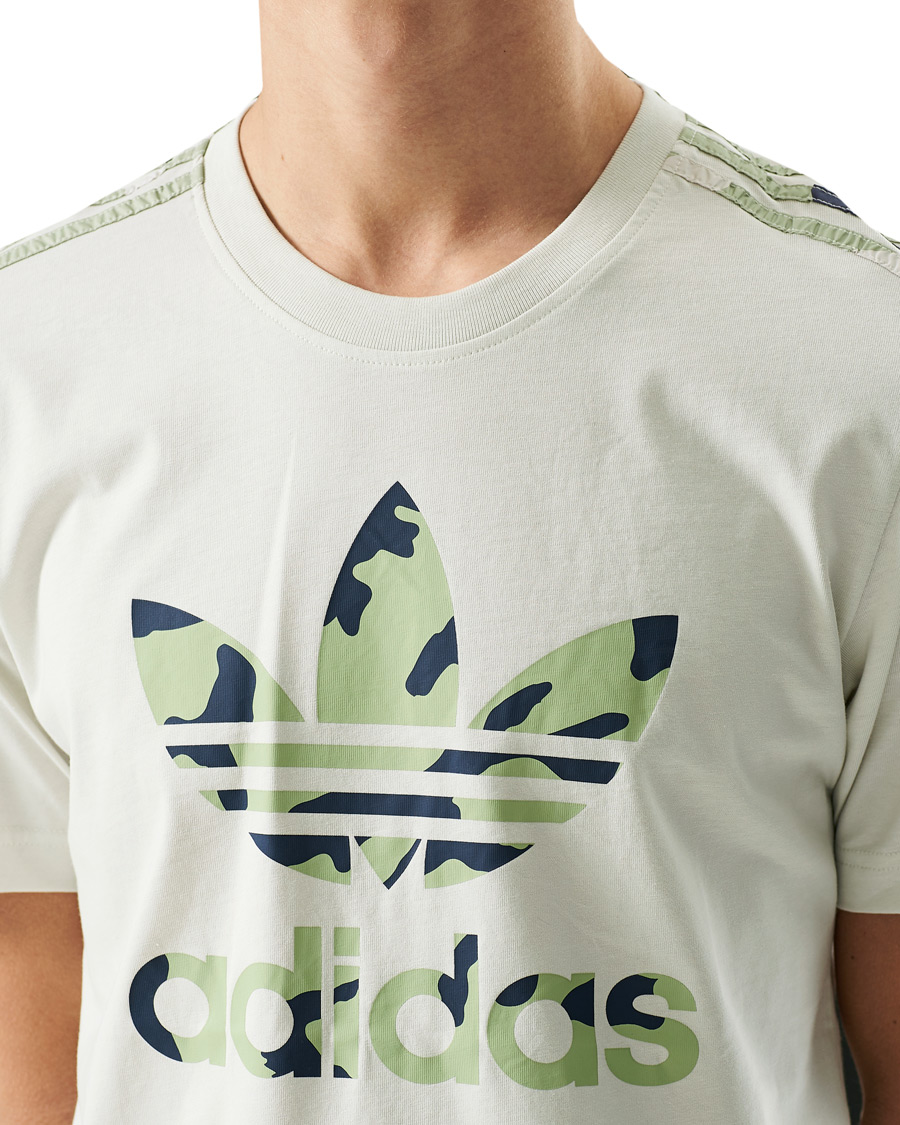 Herr | T-Shirts | adidas Originals | Camo Infill Tee White