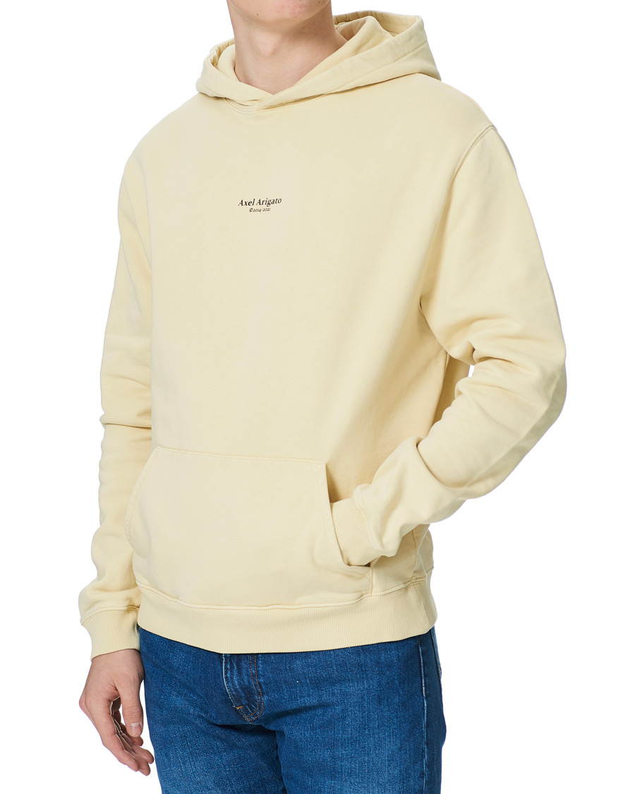 Herr | Tröjor | Axel Arigato | Focus Logo Hoodie Natural Yellow