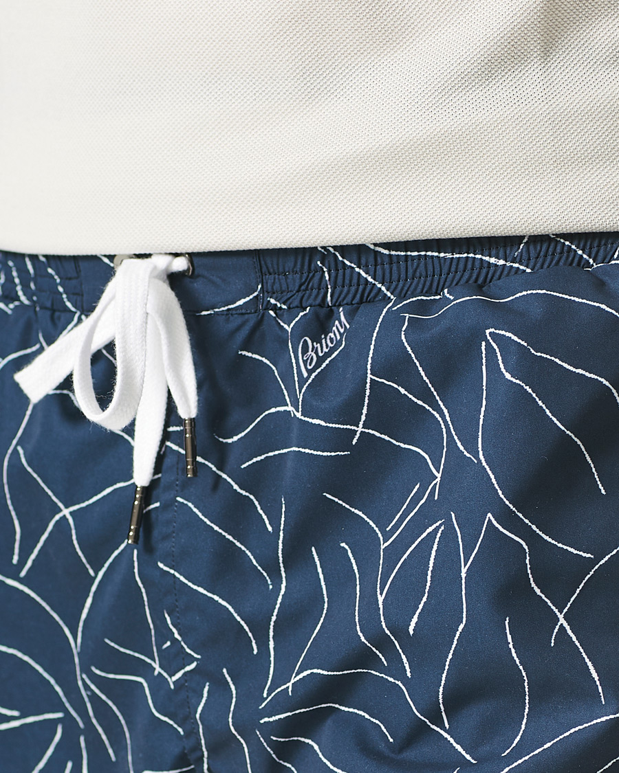 Herr | Badbyxor | Brioni | Foliage Print Swim Trunks Navy