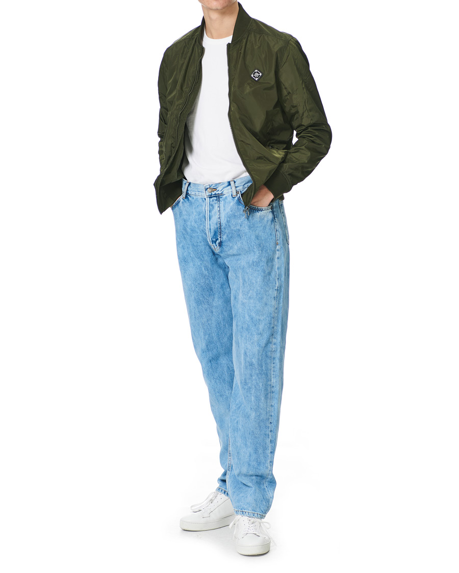 Herr | Jeans | J.Lindeberg | Johnny Light Washed Loose Jeans Light Blue