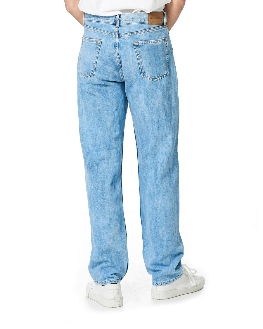 Herr | Jeans | J.Lindeberg | Johnny Light Washed Loose Jeans Light Blue