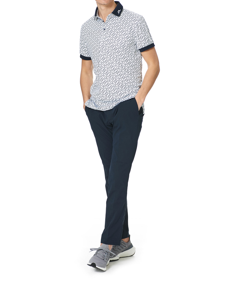 Herr | Pikéer | J.Lindeberg | Tour Tech Reg Fit Print Polo JL Navy Bridge Monogram