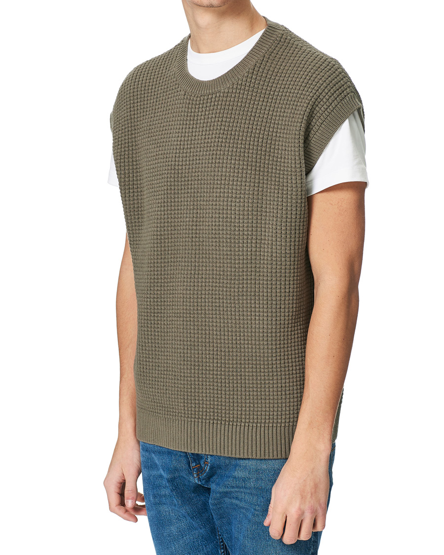 Herr | Tröjor | Tiger of Sweden | Clemente Knitted Vest Light Khaki