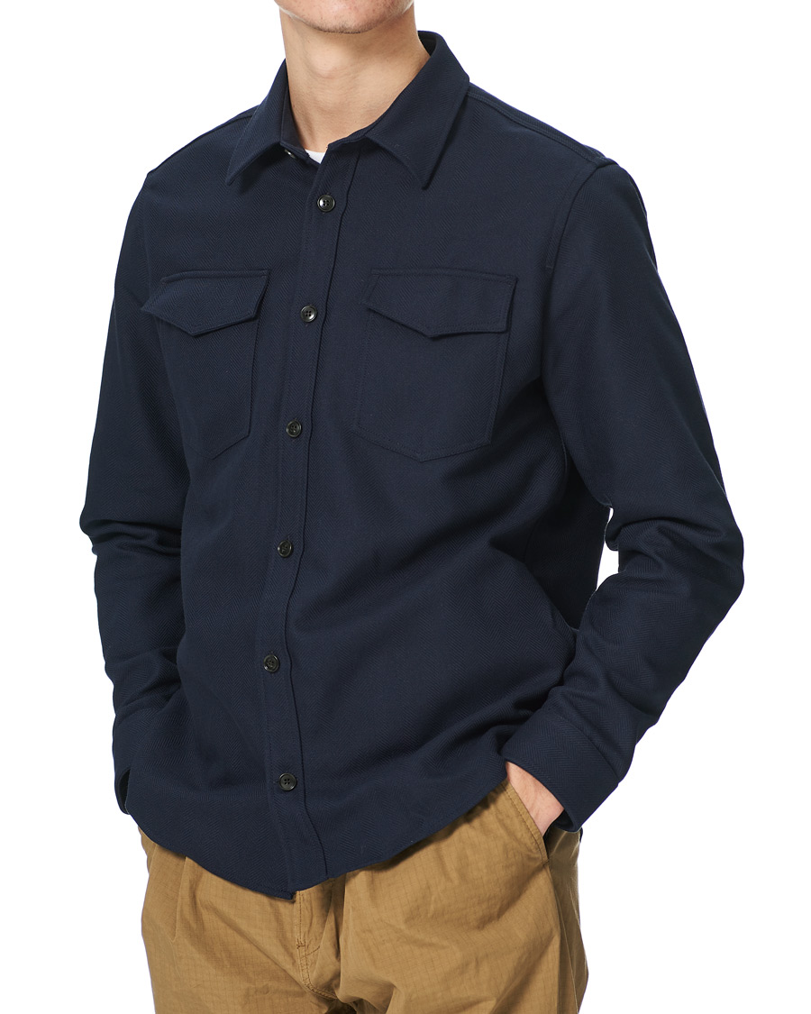 Herr | Skjortor | Tiger of Sweden | Arnou Overshirt Light Ink