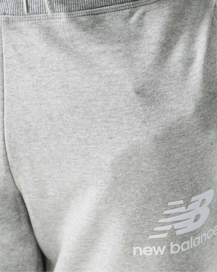 Herr | Byxor | New Balance | NB Essentials Stacked Logo Sweatpant Athletic Grey