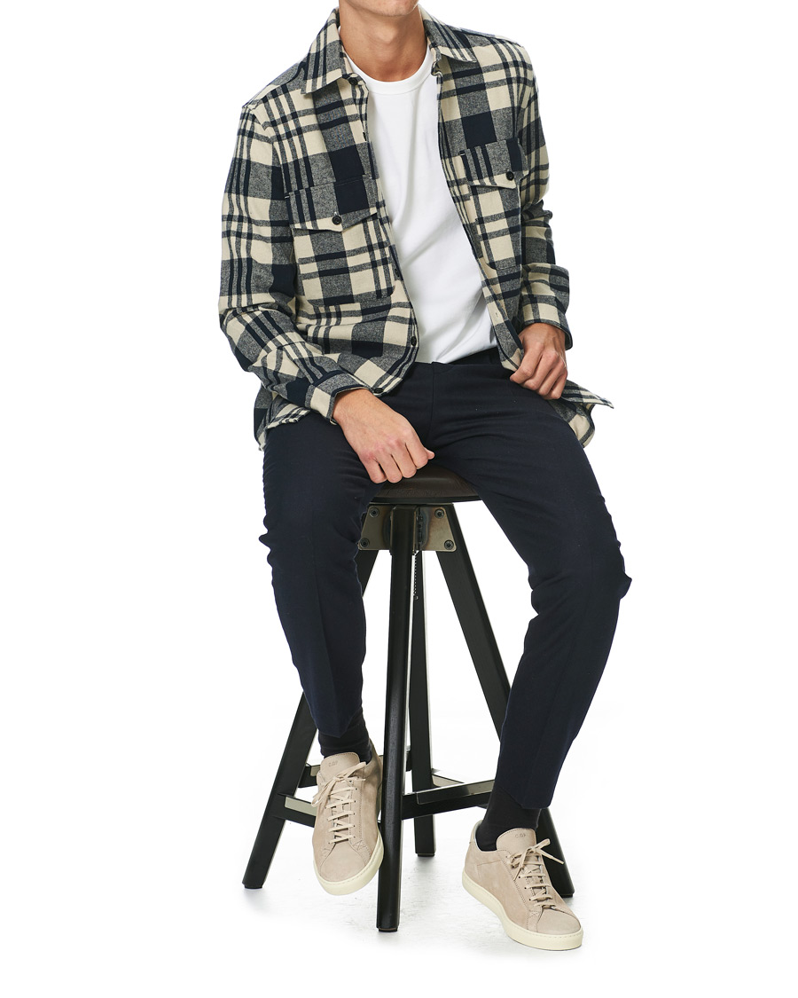 Herr | Skjortor | A Day's March | Cardiff Checked Flannel Shirt Off White/Navy