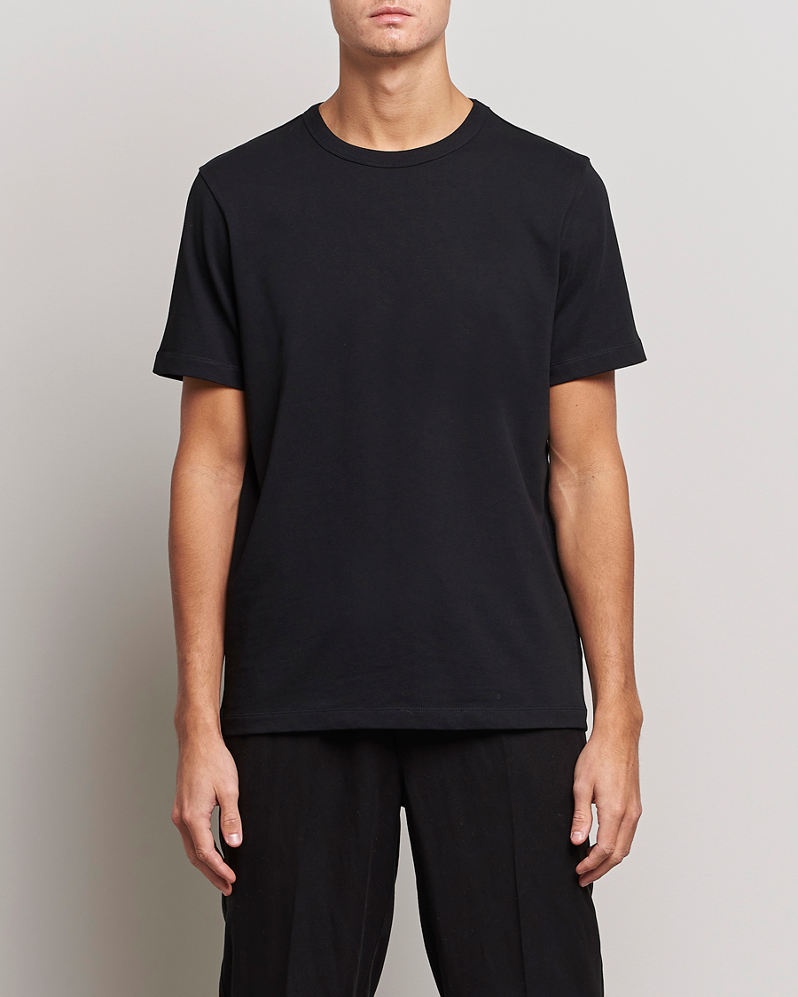 Herr | Business & Beyond | A Day's March | Heavy Tee Black