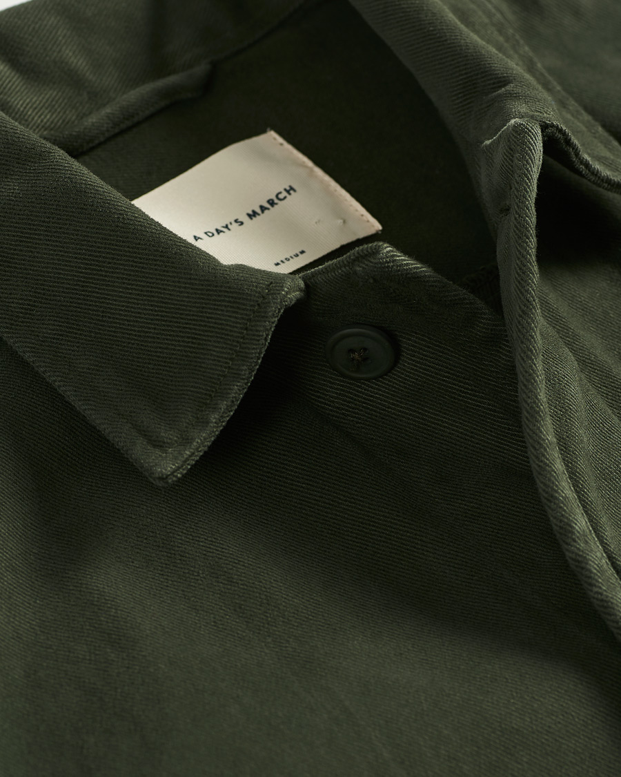 Herr | Skjortor | A Day's March | Sturdy Twill Patch Pocket Overshirt Forest